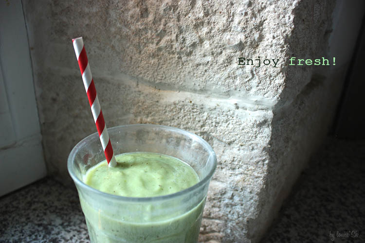 greenavocadosmoothie3bylouisesk