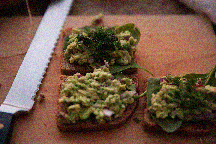 avocadotoast2-sansglutenfree-bylouisesk